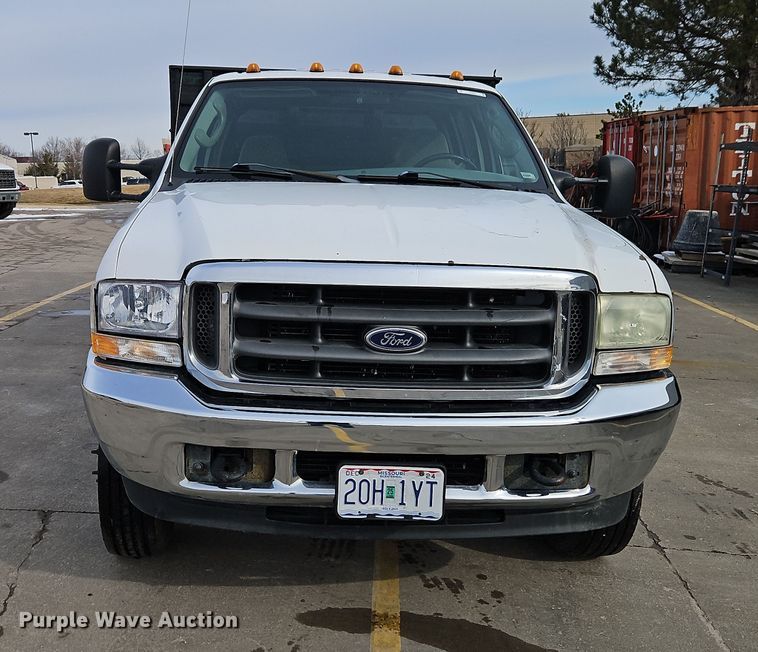 image for item EI8853 2004 Ford F550 Super Duty dump flatbed truck
