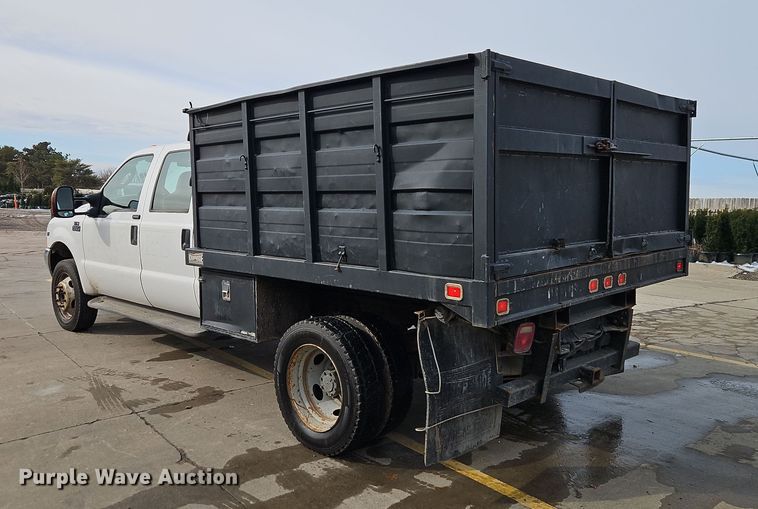 image for item EI8853 2004 Ford F550 Super Duty dump flatbed truck