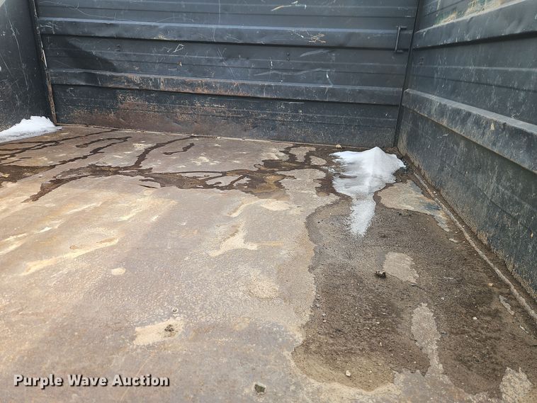 image for item EI8853 2004 Ford F550 Super Duty dump flatbed truck