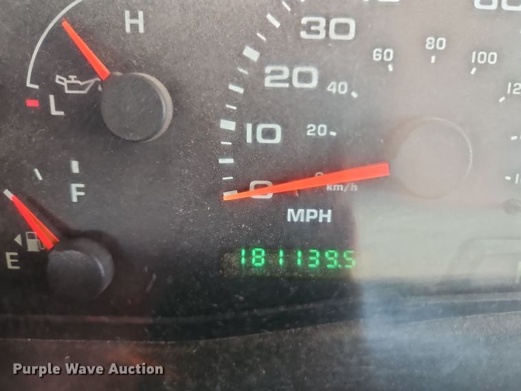 image for item EI8853 2004 Ford F550 Super Duty dump flatbed truck