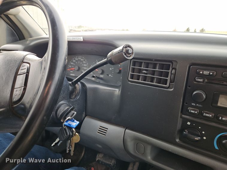 image for item EI8853 2004 Ford F550 Super Duty dump flatbed truck