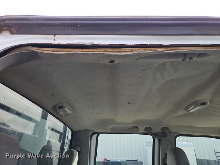 image for item EI8853 2004 Ford F550 Super Duty dump flatbed truck