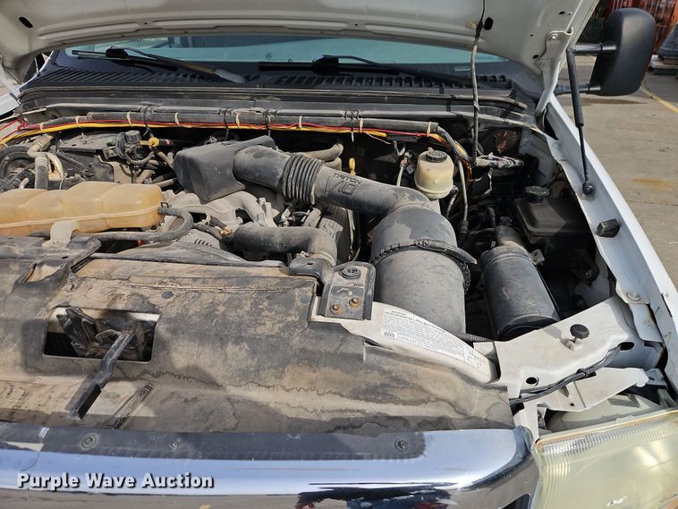 image for item EI8853 2004 Ford F550 Super Duty dump flatbed truck