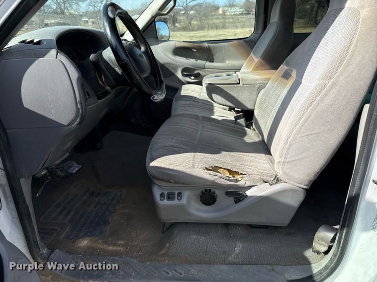 image for item EJ3482 1998 Ford F150 SuperCab flatbed pickup truck 