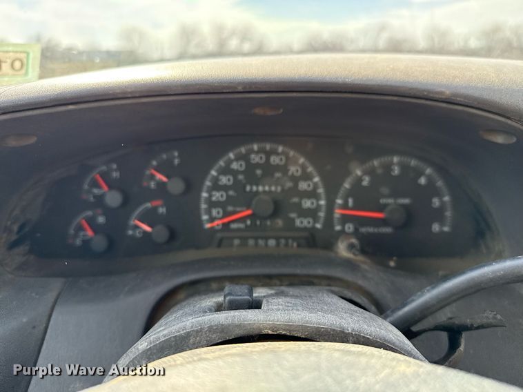 image for item EJ3482 1998 Ford F150 SuperCab flatbed pickup truck 