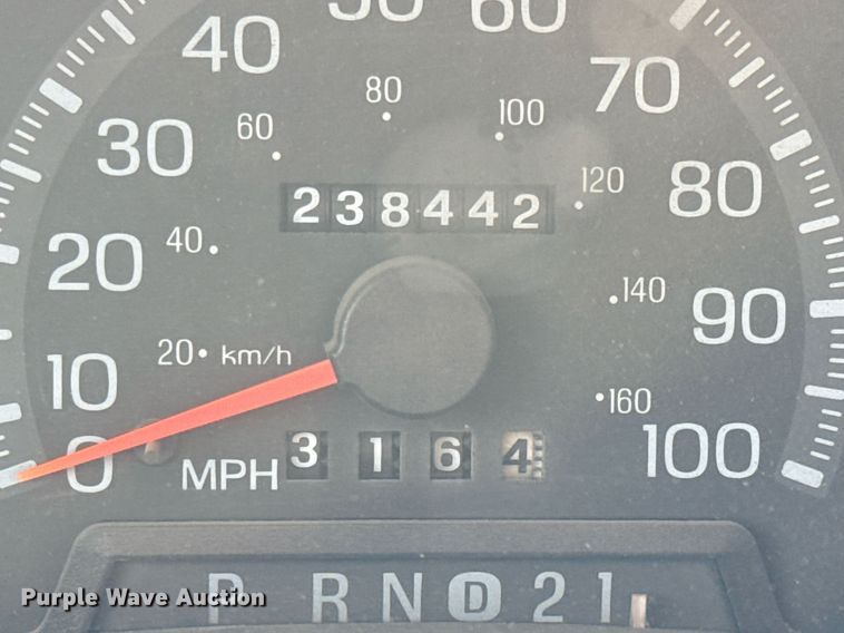 image for item EJ3482 1998 Ford F150 SuperCab flatbed pickup truck 