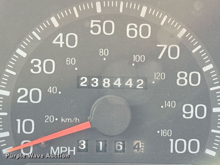 image for item EJ3482 1998 Ford F150 SuperCab flatbed pickup truck 