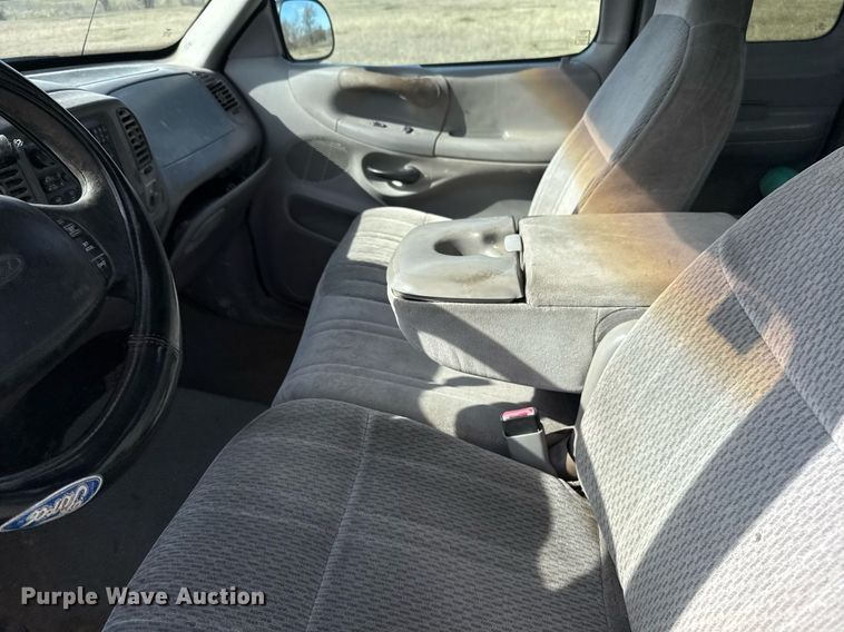 image for item EJ3482 1998 Ford F150 SuperCab flatbed pickup truck 