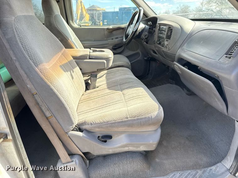 image for item EJ3482 1998 Ford F150 SuperCab flatbed pickup truck 