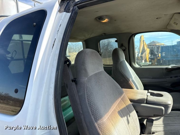 image for item EJ3482 1998 Ford F150 SuperCab flatbed pickup truck 