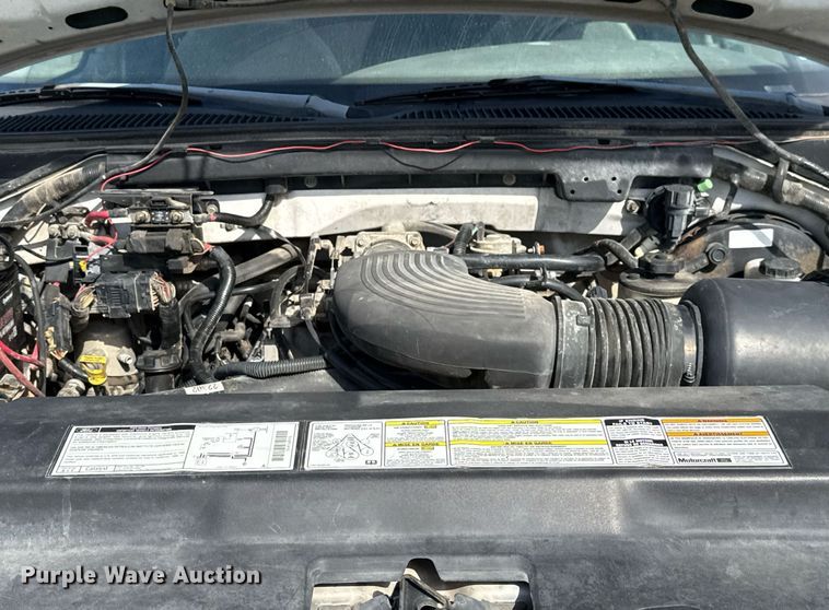 image for item EJ3482 1998 Ford F150 SuperCab flatbed pickup truck 