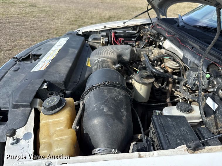 image for item EJ3482 1998 Ford F150 SuperCab flatbed pickup truck 