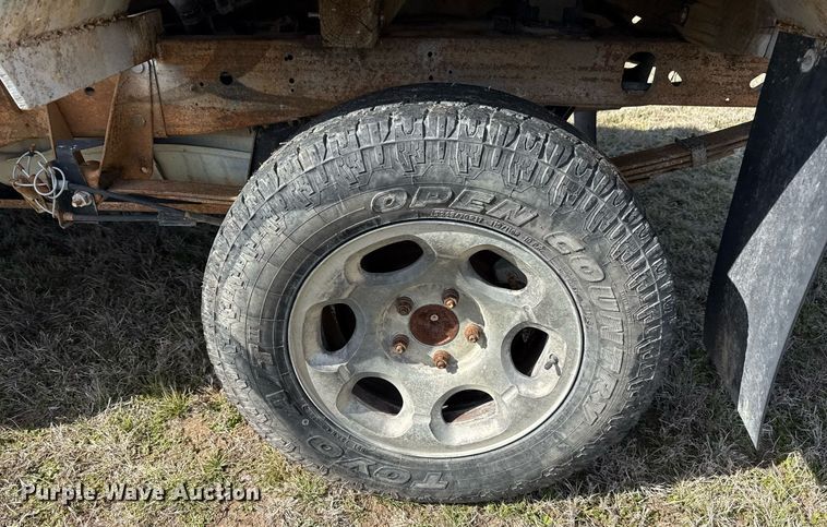 image for item EJ3482 1998 Ford F150 SuperCab flatbed pickup truck 