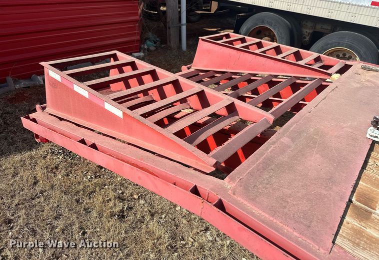 image for item EK0401 2000 Elite equipment trailer