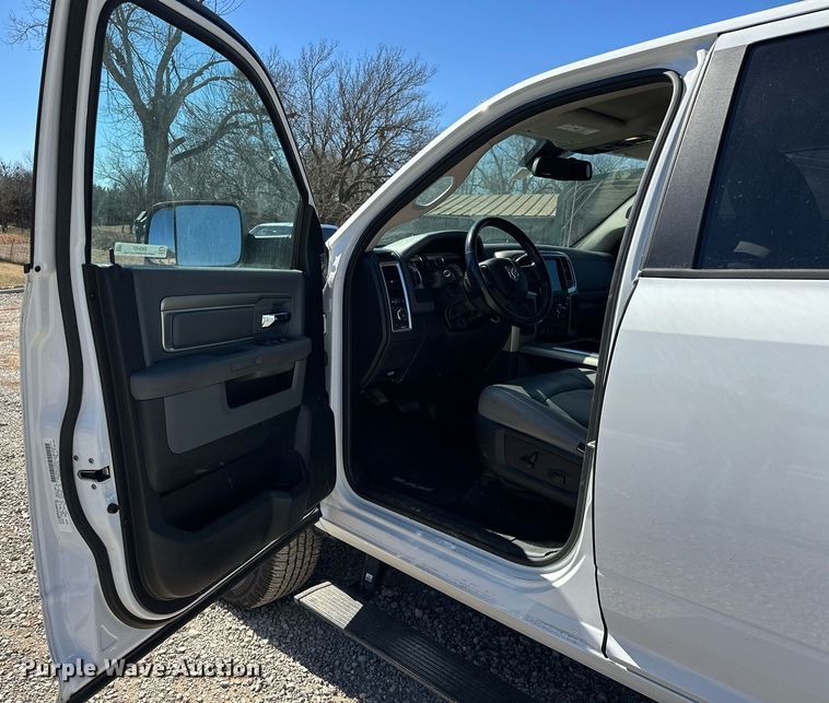 image for item EK0403 2014 Dodge Ram 2500 Crew Cab pickup truck