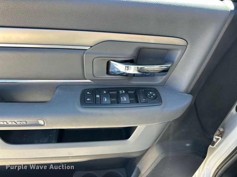 image for item EK0403 2014 Dodge Ram 2500 Crew Cab pickup truck