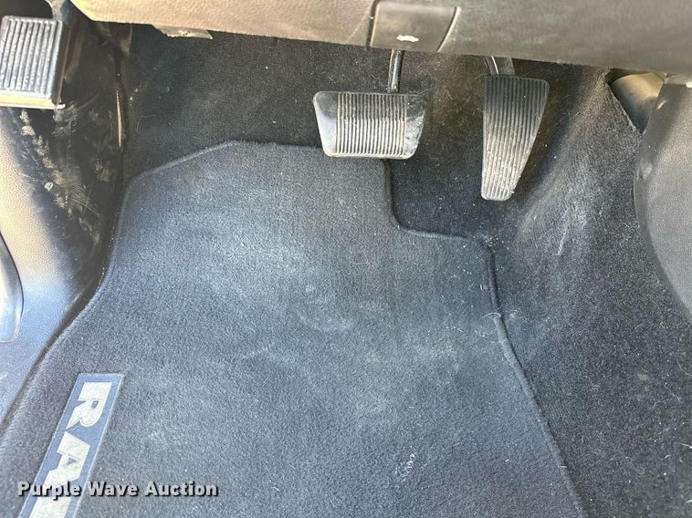 image for item EK0403 2014 Dodge Ram 2500 Crew Cab pickup truck