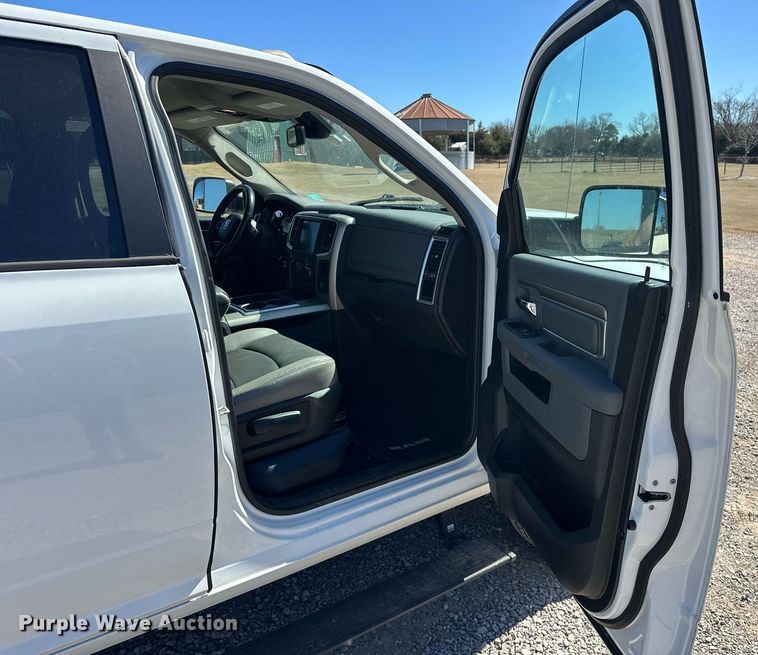 image for item EK0403 2014 Dodge Ram 2500 Crew Cab pickup truck