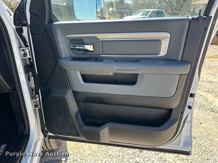 image for item EK0403 2014 Dodge Ram 2500 Crew Cab pickup truck