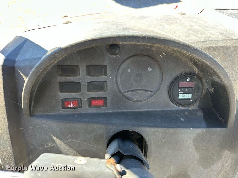 image for item EK0405 2009 Club Car Intellitrak utility vehicle