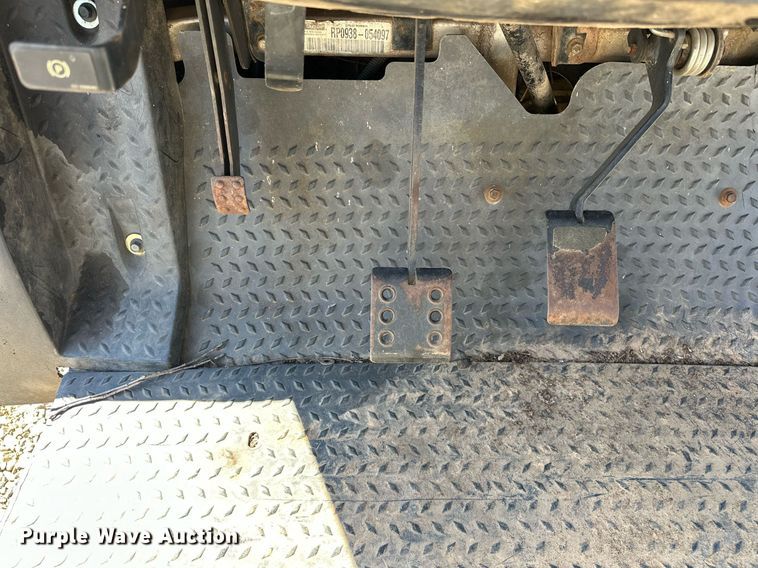 image for item EK0405 2009 Club Car Intellitrak utility vehicle