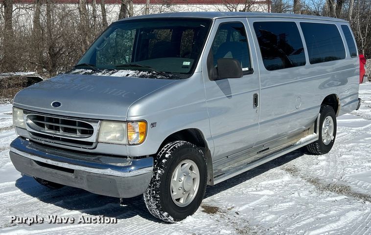 image for item EK2688 2001 Ford E350 Super Duty XLT van