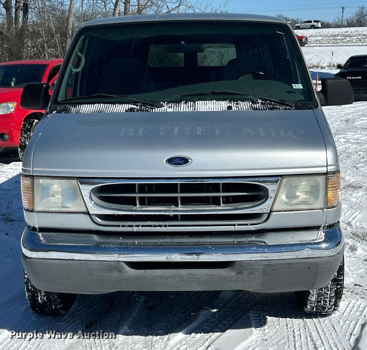 image for item EK2688 2001 Ford E350 Super Duty XLT van