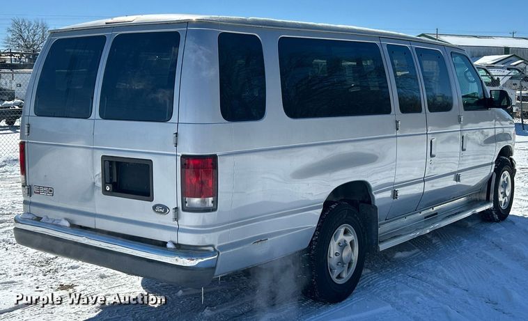 image for item EK2688 2001 Ford E350 Super Duty XLT van