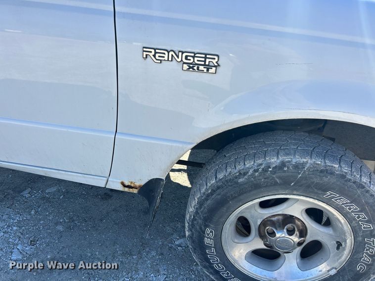 image for item EK2706 2000 Ford Ranger XLT SuperCab pickup truck