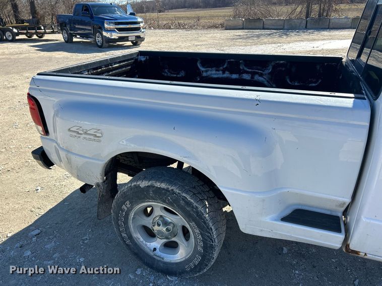 image for item EK2706 2000 Ford Ranger XLT SuperCab pickup truck