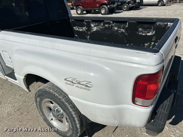 image for item EK2706 2000 Ford Ranger XLT SuperCab pickup truck