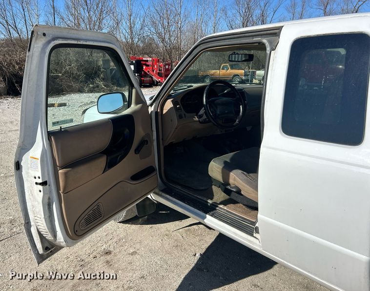 image for item EK2706 2000 Ford Ranger XLT SuperCab pickup truck