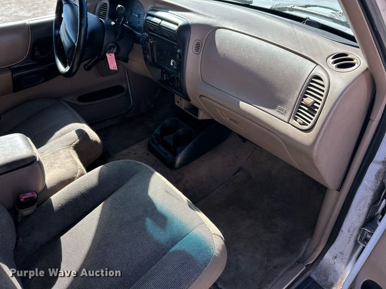 image for item EK2706 2000 Ford Ranger XLT SuperCab pickup truck