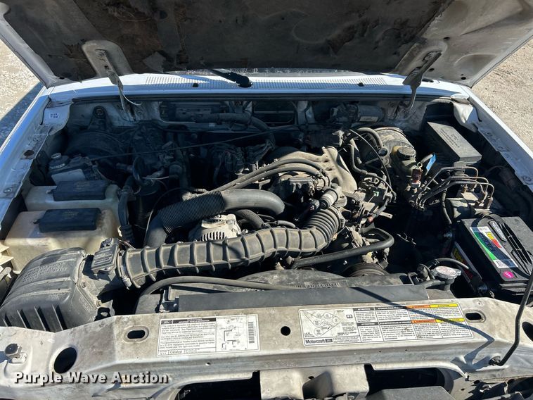 image for item EK2706 2000 Ford Ranger XLT SuperCab pickup truck