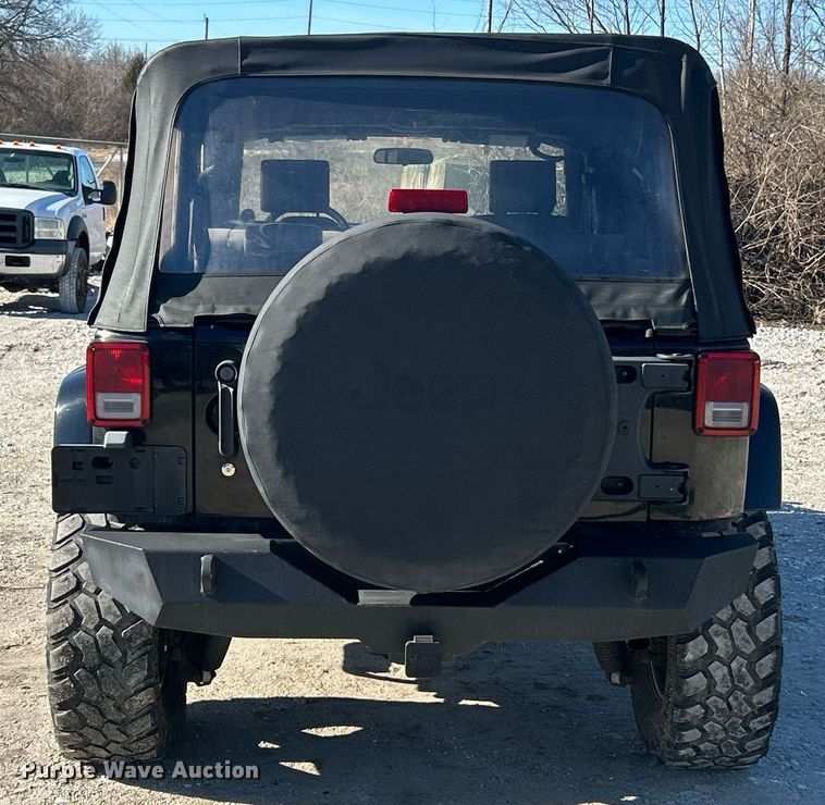 image for item EK2707 2008 Jeep Wrangler Sahara SUV