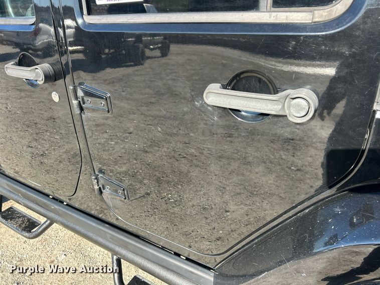 image for item EK2707 2008 Jeep Wrangler Sahara SUV