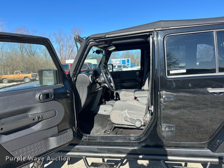 image for item EK2707 2008 Jeep Wrangler Sahara SUV