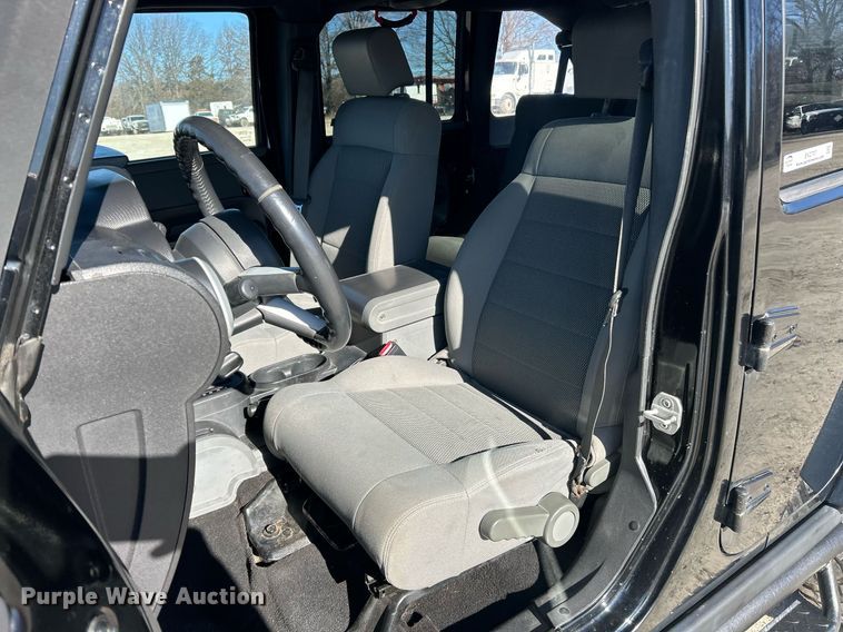 image for item EK2707 2008 Jeep Wrangler Sahara SUV