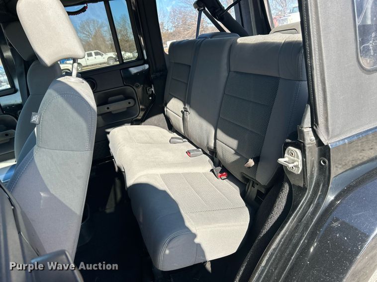 image for item EK2707 2008 Jeep Wrangler Sahara SUV