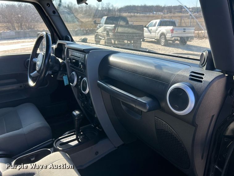 image for item EK2707 2008 Jeep Wrangler Sahara SUV