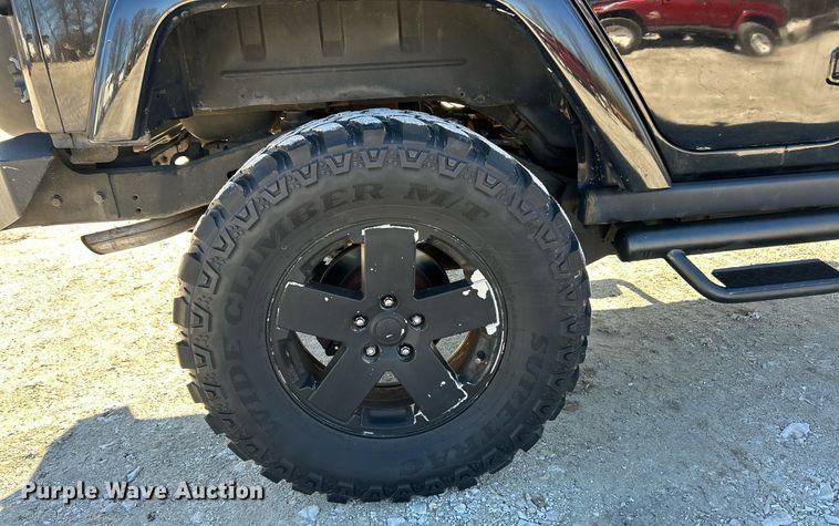 image for item EK2707 2008 Jeep Wrangler Sahara SUV