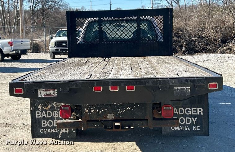 image for item EK2708 2002 Ford F450 Super Duty flatbed truck