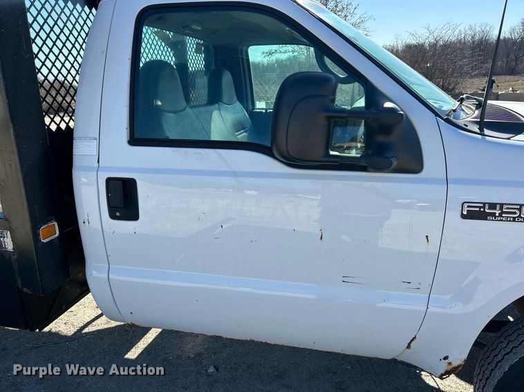 image for item EK2708 2002 Ford F450 Super Duty flatbed truck