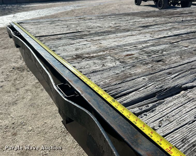 image for item EK2708 2002 Ford F450 Super Duty flatbed truck