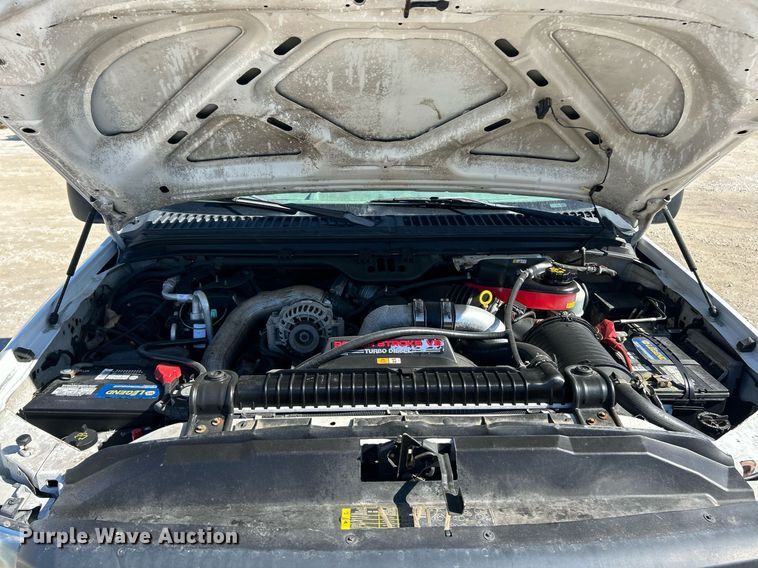 image for item EK2710 2006 Ford F450 Super Duty truck cab and chassis