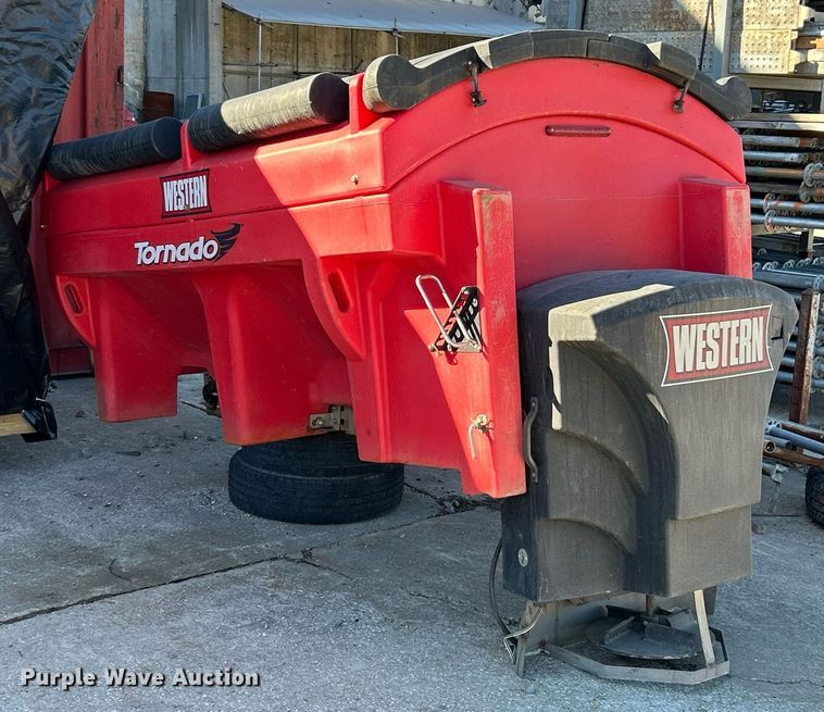 image for item EK2713 Western Tornado spreader