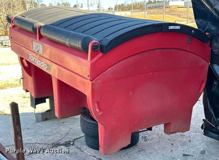 image for item EK2713 Western Tornado spreader