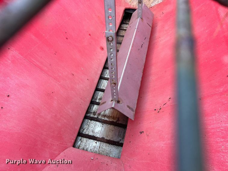 image for item EK2713 Western Tornado spreader