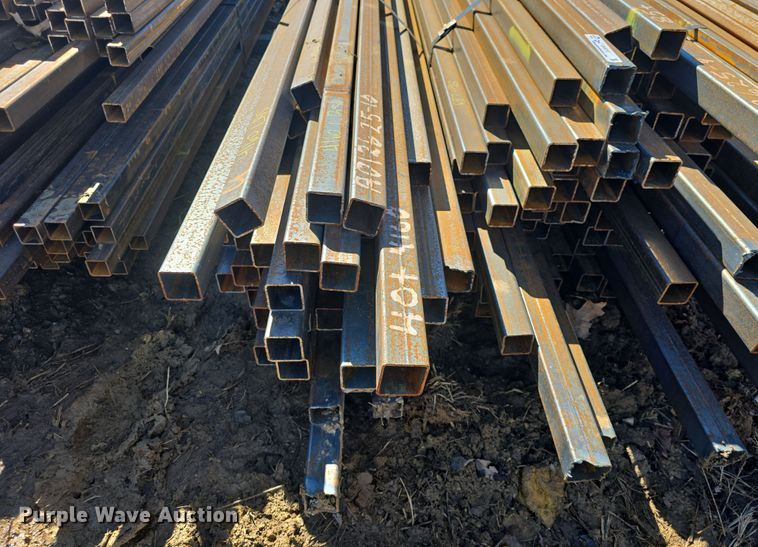 image for item EK5010 Approximately 125 pieces of steel