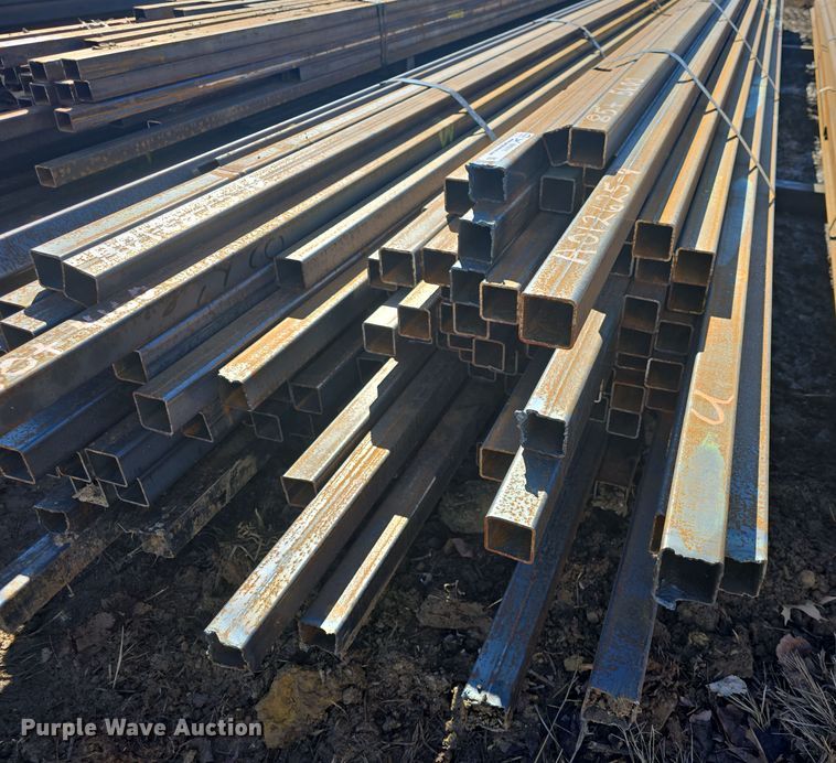 image for item EK5010 Approximately 125 pieces of steel